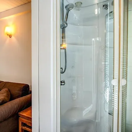 Fresh House Trieste Apartment Rome
